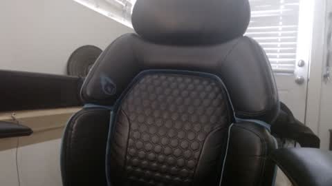 Snapshot of twackedntatted chatting on January 21, 2025, 8:54 pm TwackedNTatted online show from January 21, 2025, 8:54 pm