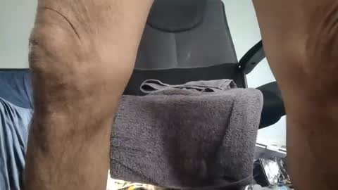 Snapshot of twe4kseeker chatting on October 7, 2025, 2:03 pm twe4kseeker online show from October 7, 2025, 2:03 pm