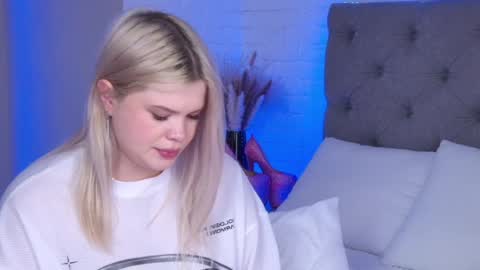 Hallie online show from January 24, 2025, 8:23 am