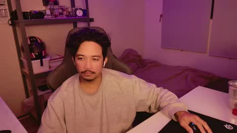 Snapshot of tweezerdick chatting on December 12, 2024, 5:31 am iwasD3nse online show from December 12, 2024, 5:31 am