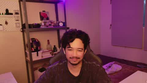 Snapshot of tweezerdick chatting on December 17, 2024, 12:45 am iwasD3nse online show from December 17, 2024, 12:45 am