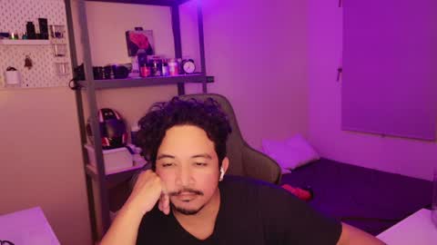 Snapshot of tweezerdick chatting on December 23, 2024, 6:22 am iwasD3nse online show from December 23, 2024, 6:22 am