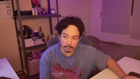 Snapshot of tweezerdick chatting on December 29, 2024, 5:10 am iwasD3nse online show from December 29, 2024, 5:10 am