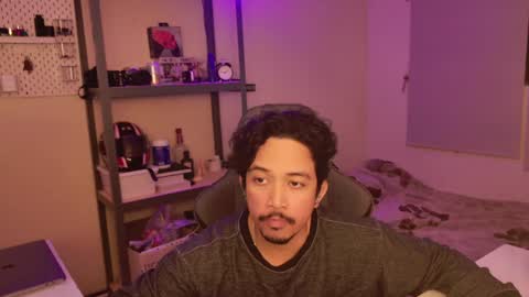 Snapshot of tweezerdick chatting on December 31, 2024, 5:11 am iwasD3nse online show from December 31, 2024, 5:11 am