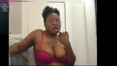 Twerking Temptress online show from June 17, 2026, 12:02 am