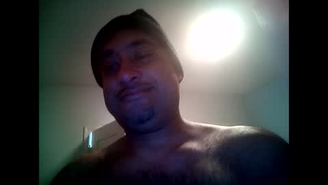 Snapshot of twest84 chatting on January 29, 2025, 9:55 am twest84 online show from January 29, 2025, 9:55 am