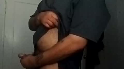 Snapshot of twest84 chatting on October 14, 2025, 9:32 am twest84 online show from October 14, 2025, 9:32 am