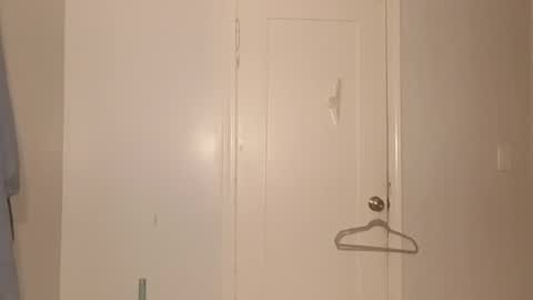 Snapshot of twest84 chatting on October 29, 2025, 9:55 am twest84 online show from October 29, 2025, 9:55 am