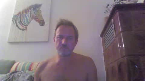 twiga72 online show from December 1, 2025, 6:02 pm