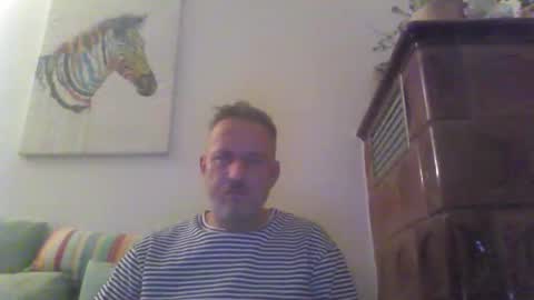 twiga72 online show from December 17, 2025, 6:47 pm