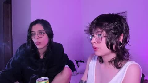 Eve  Lili online show from November 23, 2025, 11:15 pm