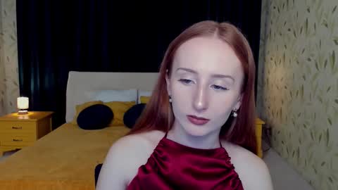 Snapshot of twilightserenade chatting on November 10, 2025, 3:38 am twilightserenade online show from November 10, 2025, 3:38 am