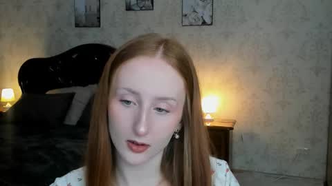 Snapshot of twilightserenade chatting on November 11, 2025, 3:39 am twilightserenade online show from November 11, 2025, 3:39 am