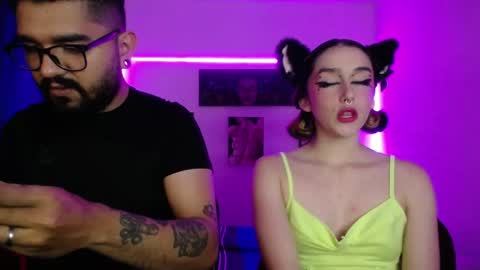 Snapshot of twinflamesxx chatting on November 14, 2025, 11:57 pm TwinFlamesXX online show from November 14, 2025, 11:57 pm