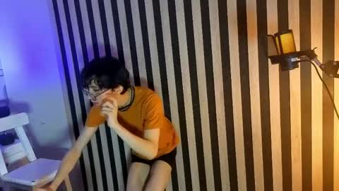 Sebastin online show from April 16, 2026, 12:28 pm