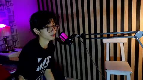 Sebastin online show from April 22, 2026, 12:07 pm