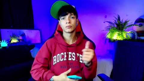 Snapshot of twink_sebas_ chatting on October 10, 2025, 12:53 am Bad boy sebastian online show from October 10, 2025, 12:53 am
