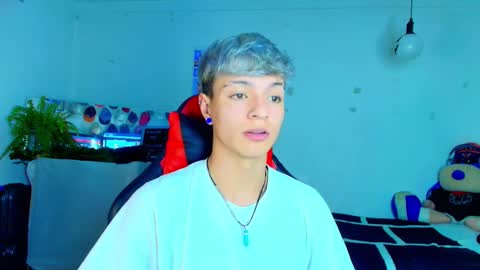 Snapshot of twink_sebas_ chatting on November 29, 2025, 3:09 am Bad boy sebastian online show from November 29, 2025, 3:09 am