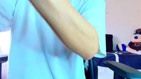 Snapshot of twink_sebas_ chatting on December 2, 2025, 4:13 pm Bad boy sebastian online show from December 2, 2025, 4:13 pm