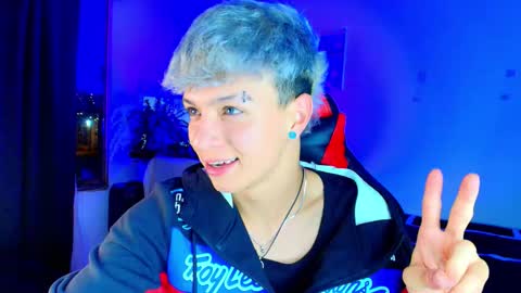 Snapshot of twink_sebas_ chatting on December 18, 2025, 1:17 pm Bad boy sebastian online show from December 18, 2025, 1:17 pm