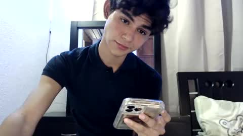 Snapshot of twink_waldorf chatting on December 10, 2024, 3:09 am Twink Waldorf online show from December 10, 2024, 3:09 am