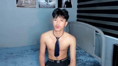 Snapshot of twinkclark chatting on November 1, 2025, 1:46 pm clark online show from November 1, 2025, 1:46 pm