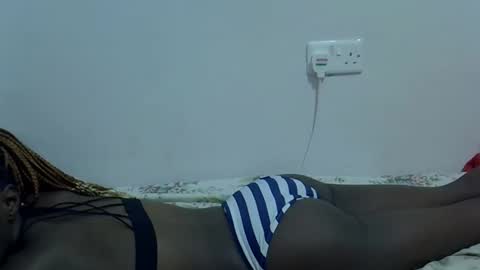 BABY TIA online show from October 11, 2025, 2:11 am