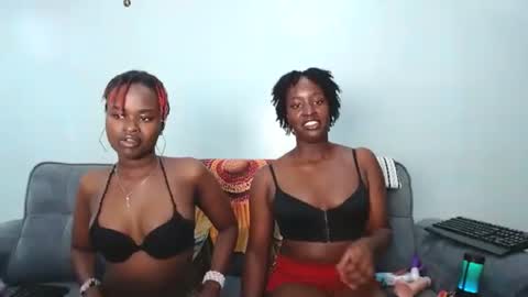 twinkle tushy online show from November 5, 2025, 3:56 pm