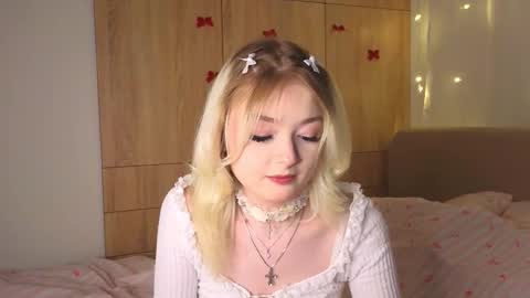 twinklefluff online show from February 13, 2026, 4:14 pm