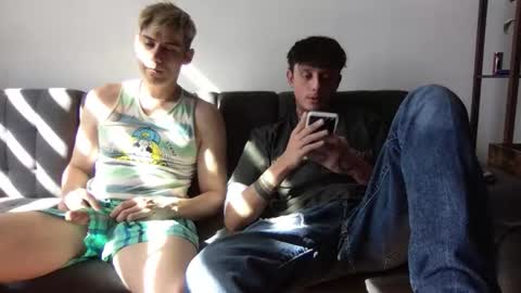 Derrick online show from November 15, 2025, 8:27 pm