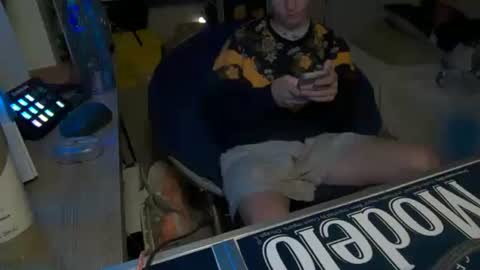 shytwink online show from September 18, 2025, 5:09 am