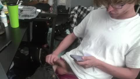 shytwink online show from April 13, 2026, 5:18 pm