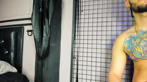 Snapshot of twisted_fantasy_ chatting on January 15, 2025, 9:20 pm Clio Tadeo online show from January 15, 2025, 9:20 pm