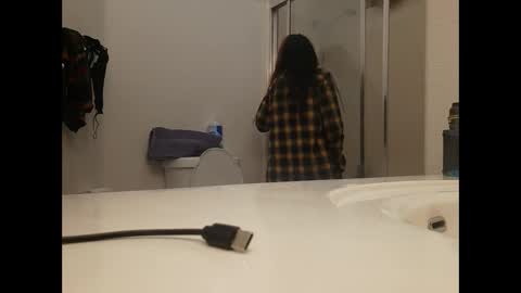 twistedlilpunk online show from March 5, 2025, 7:49 am