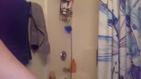 Snapshot of twisty226 chatting on December 1, 2025, 2:27 am twisty226 online show from December 1, 2025, 2:27 am