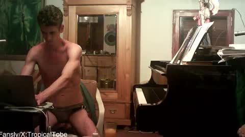 TobeBritta online show from February 10, 2026, 10:47 pm