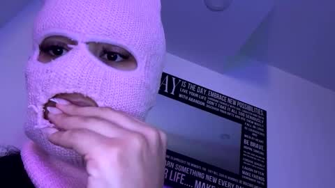 AvaMini online show from March 6, 2026, 4:09 am