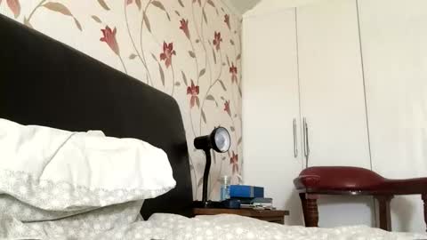 Twoheaven online show from April 7, 2026, 8:37 am