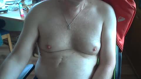 Snapshot of tx68 chatting on May 3, 2026, 9:26 am tx68 online show from May 3, 2026, 9:26 am