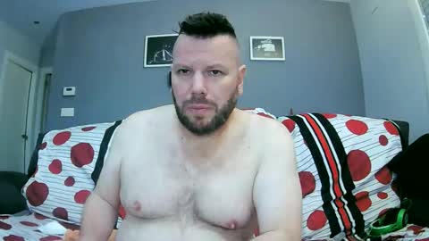 Snapshot of txan9876 chatting on January 17, 2026, 11:30 pm Txan Chan online show from January 17, 2026, 11:30 pm