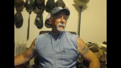 txlobo60 online show from April 21, 2026, 12:01 am
