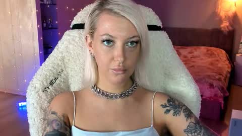 Miley online show from October 11, 2025, 10:47 am