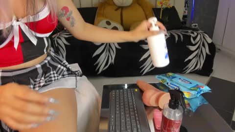  TYLA  online show from January 30, 2025, 9:15 am