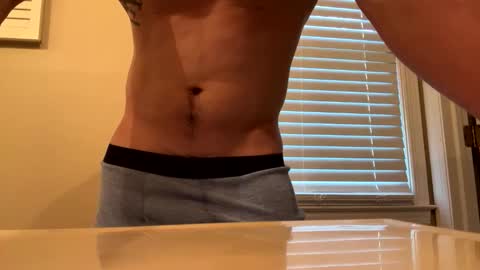 tyler8954 online show from April 3, 2026, 8:40 pm