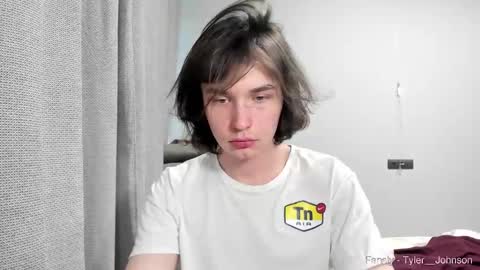 Snapshot of tyler__johnson chatting on February 5, 2025, 8:32 am Tyler johnson online show from February 5, 2025, 8:32 am