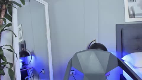 Snapshot of tyler_fox_ chatting on October 29, 2025, 9:05 pm Tyler Fox online show from October 29, 2025, 9:05 pm