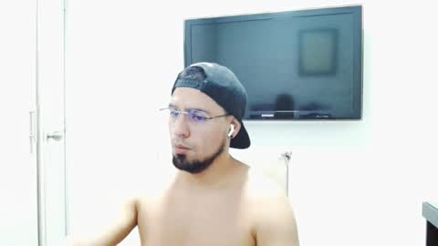 Snapshot of tyler_frank chatting on June 11, 2026, 2:11 am tyler_frank online show from June 11, 2026, 2:11 am