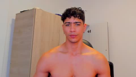     online show from December 14, 2024, 4:31 pm