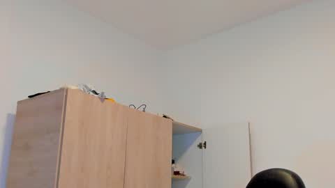     online show from December 21, 2024, 12:06 pm