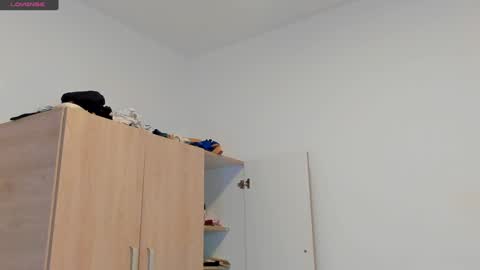     online show from December 31, 2024, 5:00 am